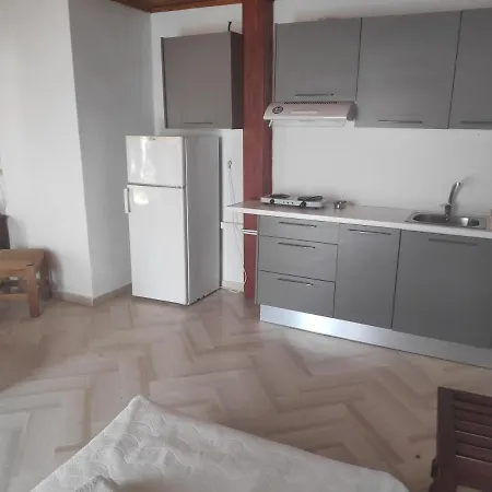 Casa de hóspedes Angela - Zoi 3*