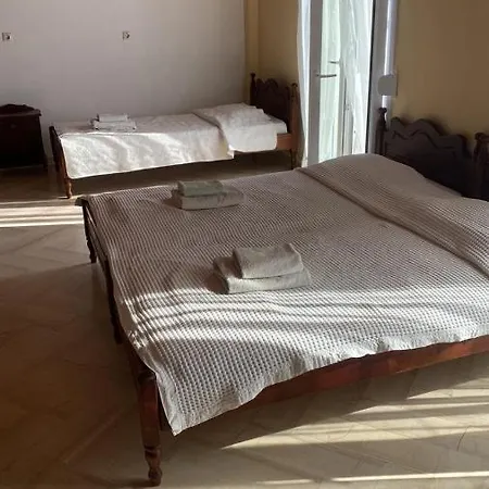 Casa de hóspedes Angela - Zoi 3*