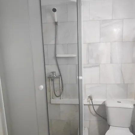 Angela - Zoi Skiathos Town