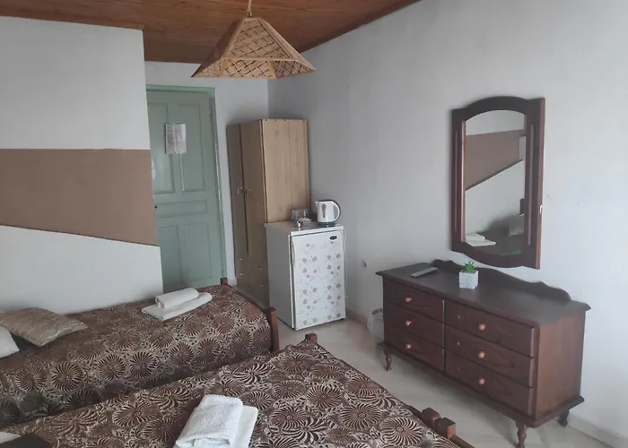 Guest house Angela - Zoi 3*