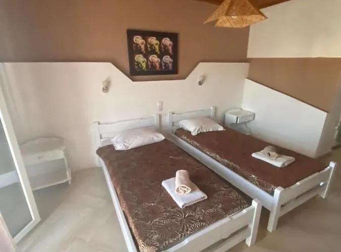 Guest house Angela - Zoi 3*